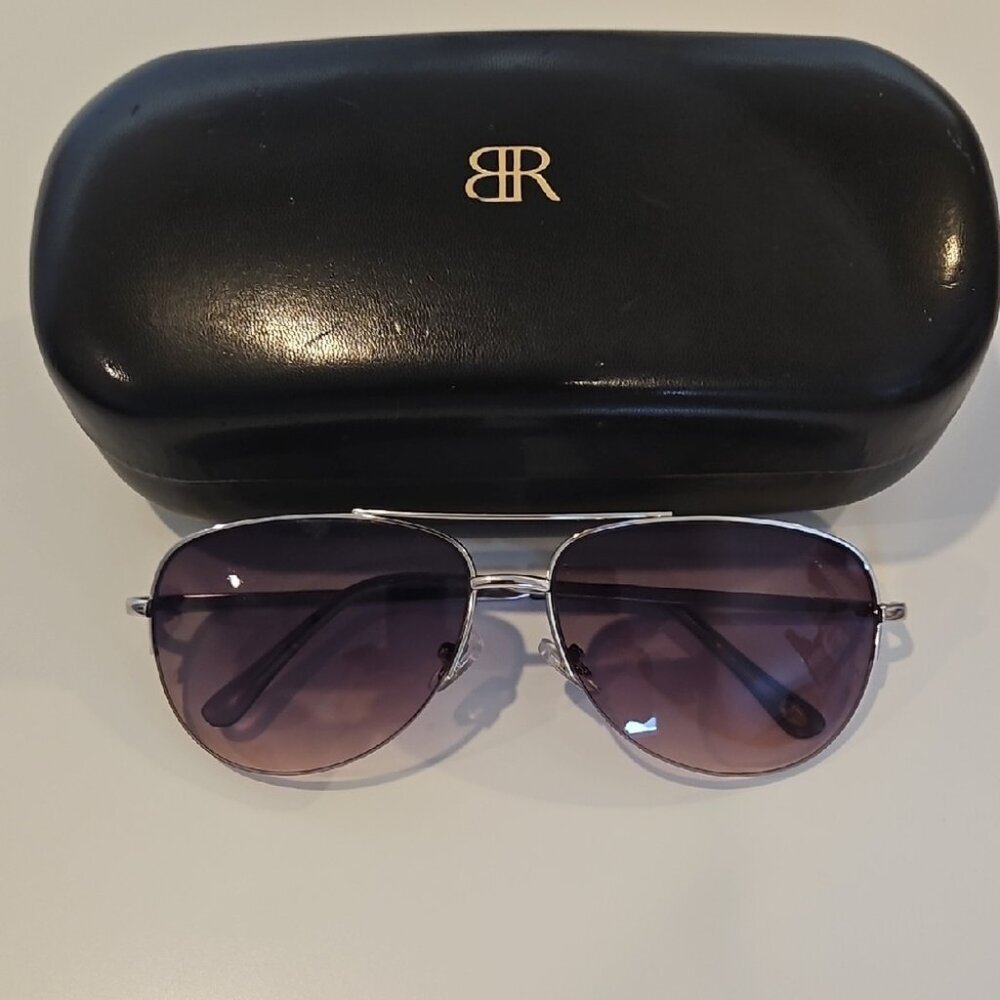 Banana Republic Black and Silver Aviator Sunglasses
